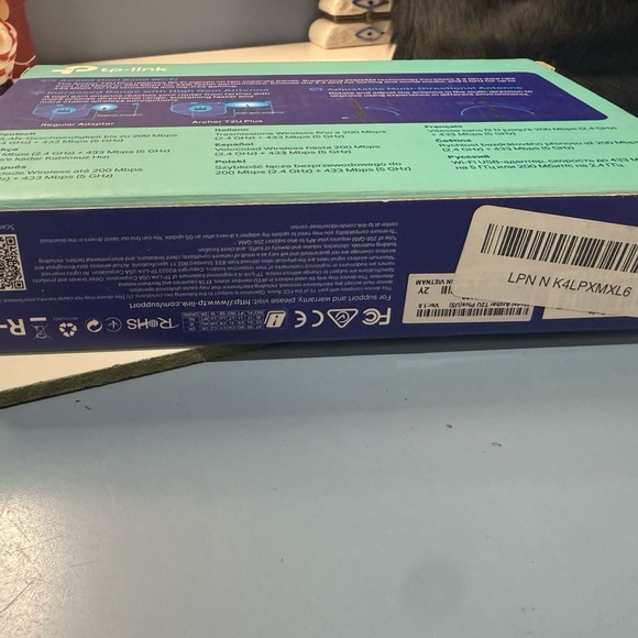 TP-Link Blue and White Wireless USB Adapter - Picture 3 of 4